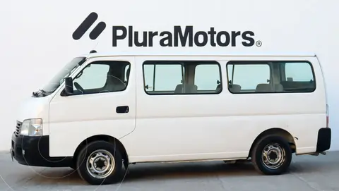 Nissan Urvan DX Larga 15 Pas usado (2005) color Blanco precio $99,000