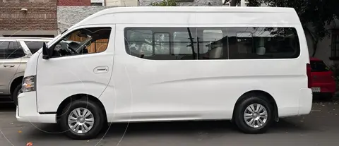 Nissan Urvan 14 Pasajeros Amplia AA usado (2024) color Blanco precio $640,000