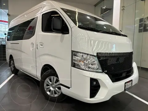 Nissan Urvan 14 Pasajeros usado (2023) color Blanco precio $670,000