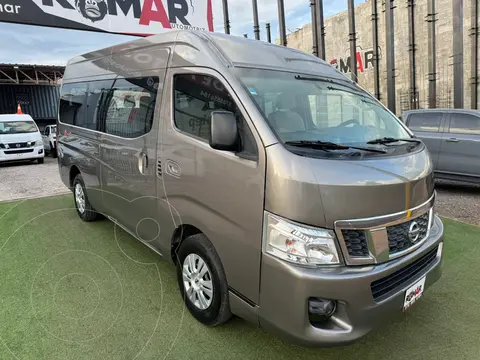 Nissan Urvan 15 Pas Amplia usado (2015) color Gris financiado en mensualidades(enganche $100,000 mensualidades desde $14,385)