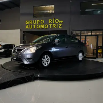 Nissan V-Drive 1.6L Plus usado (2022) color Gris Oscuro precio $215,000