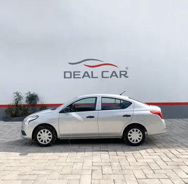 Nissan V-Drive 1.6L usado (2019) color Plata precio $169,000