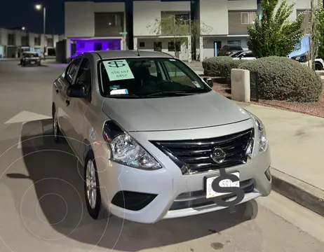 Nissan V-Drive 1.6L usado (2022) color Plata precio $225,000