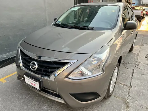 Nissan V-Drive 1.6L usado (2020) color Marron financiado en mensualidades(enganche $43,000)