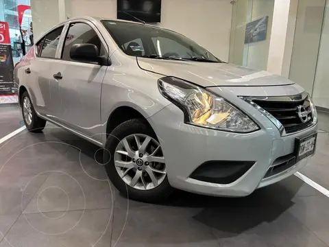 Nissan V-Drive 1.6L Plus usado (2022) color Gris precio $199,000