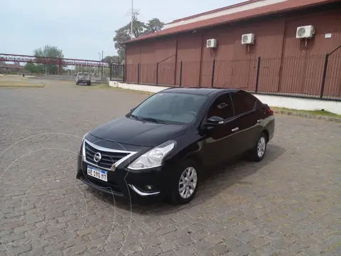 Nissan Versa Advance Aut usado (2020) color Negro precio $3.800.000