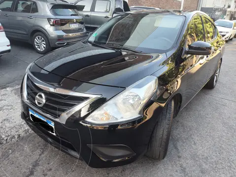 Nissan Versa Sense usado (2019) color Negro precio $13.500.000