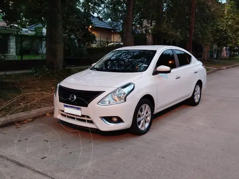 Nissan Versa Advance Aut usado (2017) color Blanco precio $14.500.000