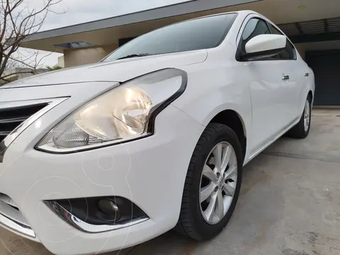 Nissan Versa Advance usado (2015) color Blanco precio $11.500.000