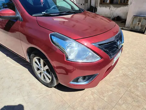Nissan Versa Advance Aut usado (2018) color Rojo precio $17.500.000