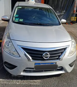 Nissan Versa Sense Aut usado (2018) color Plata precio $3.600.000