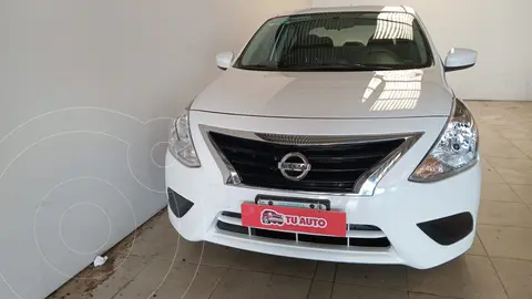 Nissan Versa Sense usado (2015) color Blanco precio $6.280.000