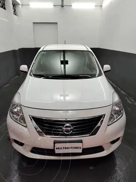 Nissan Versa Exclusive Aut usado (2014) color Gris Oscuro precio $3.450.000