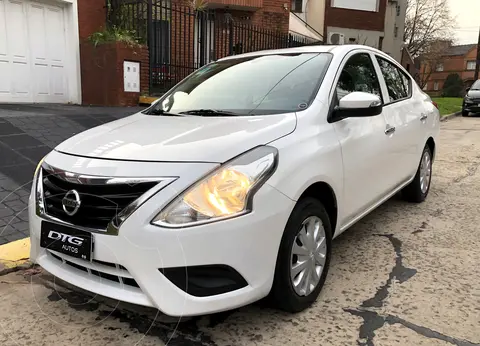 Nissan Versa Sense usado (2019) color Blanco precio u$s12.800