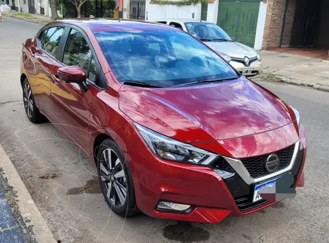 Nissan Versa Exclusive Aut usado (2021) color Rojo precio $24.000.000