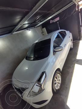 Nissan Versa Advance Aut usado (2021) color Blanco Perla precio u$s16.500