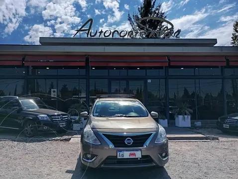 Nissan Versa Advance Aut usado (2017) color Marron precio $16.500.000
