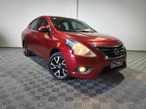 Nissan Versa Exclusive Aut usado (2019) color Rojo Nacarado precio $18.522.000