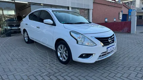 Nissan Versa Advance usado (2016) color Blanco precio $13.500.000