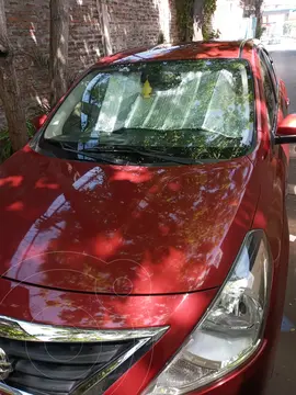 Nissan Versa 1.6L Sense usado (2019) color Rojo precio $9.200.000