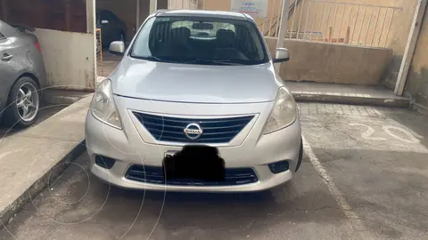 Nissan Versa 1.6L Sense c/Llantas usado (2012) color Gris precio $6.000.000