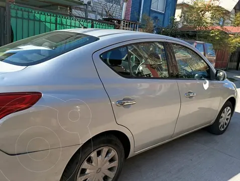 Nissan Versa 1.6L Sense usado (2014) color Plata precio $4.500.000