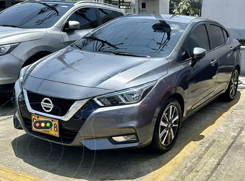 Nissan Versa Advance usado (2022) color Gris precio $64.500.000