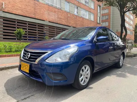 Nissan Versa Drive Aut usado (2020) color Azul precio $48.900.000