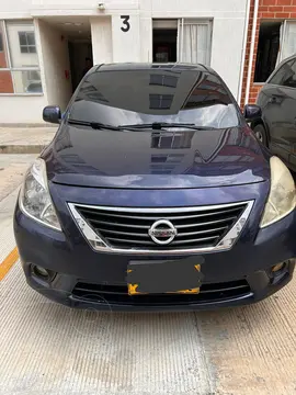 Nissan Versa Advance usado (2012) color Azul precio $29.000.000