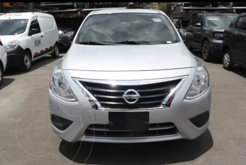 Nissan Versa Drive usado (2020) color Plata financiado en cuotas(cuota inicial $4.490.000 cuotas desde $1.124.631)