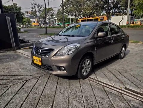 foto Nissan Versa Advance usado (2015) color Marrón precio $37.900.000