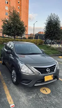 Nissan Versa Sense Connect usado (2019) color Gris precio $47.000.000