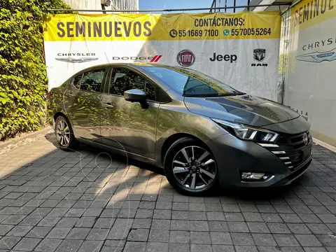 Nissan Versa Advance Aut usado (2023) color Gris financiado en mensualidades(enganche $114,950 mensualidades desde $4,938)