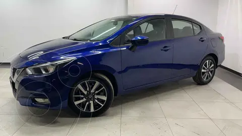 Nissan Versa Advance usado (2020) color Azul precio $295,000