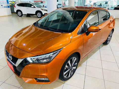 foto Nissan Versa Exclusive Aut usado (2020) color Naranja precio $299,000