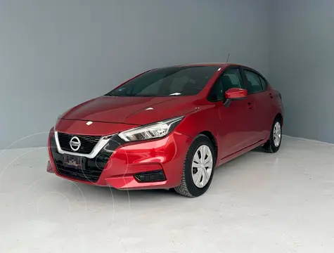 Nissan Versa Sense usado (2021) color Rojo precio $246,000