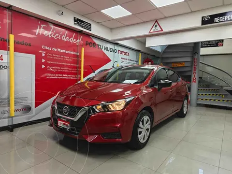 Nissan Versa Sense usado (2022) color Rojo financiado en mensualidades(enganche $57,002 mensualidades desde $5,623)