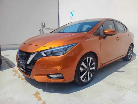 Nissan Versa Platinum Aut usado (2020) color Naranja financiado en mensualidades(enganche $56,200 mensualidades desde $4,459)