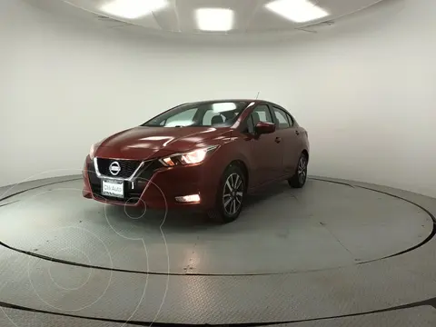 Nissan Versa Advance usado (2021) color Rojo precio $289,900