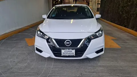 Nissan Versa Sense Aut usado (2021) color Blanco financiado en mensualidades(enganche $89,870 mensualidades desde $3,781)
