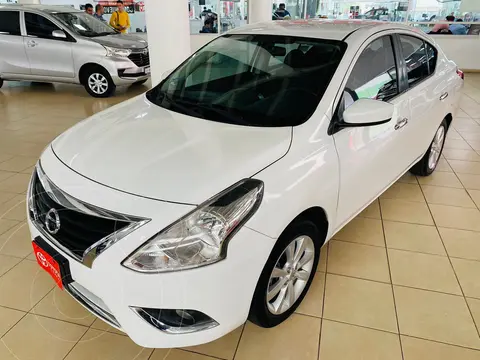 Nissan Versa Advance usado (2015) color Blanco financiado en mensualidades(enganche $43,750)