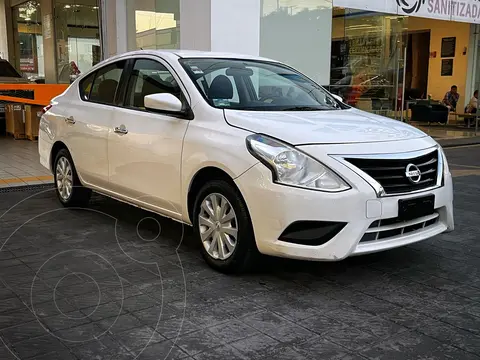 Nissan Versa Sense Aut usado (2018) color Blanco precio $180,000