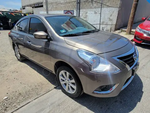 Nissan Versa Advance Aut usado (2018) color Bronce precio $170,000