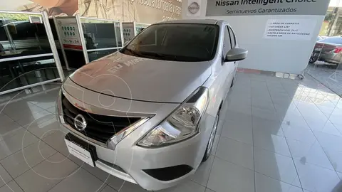 Nissan Versa Sense usado (2018) color Plata financiado en mensualidades(enganche $46,000 mensualidades desde $5,287)