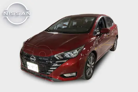 Nissan Versa Advance usado (2024) color Rojo precio $352,000