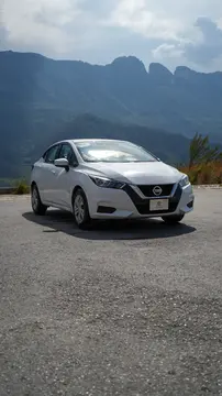 Nissan Versa Sense Aut usado (2021) color Blanco precio $215,000