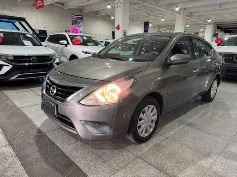 Nissan Versa Sense Aut usado (2018) color Caf financiado en mensualidades(enganche $54,473 mensualidades desde $4,167)