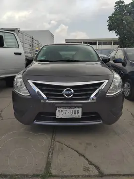Nissan Versa Sense usado (2019) color Gris financiado en mensualidades(enganche $47,800)