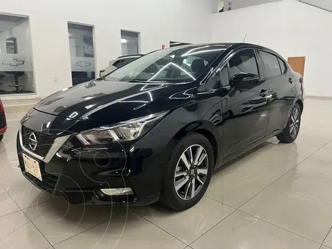 Nissan Versa Advance usado (2020) color Negro precio $219,000