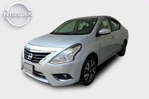 Nissan Versa Advance usado (2019) color Plata precio $214,000